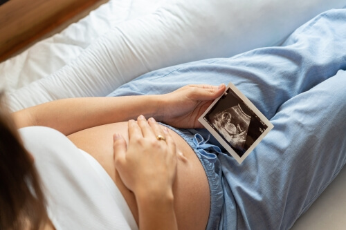 Trądzik w ciąży - jak sobie z nim poradzić? 6 wskazówek kosmetologa topestetic