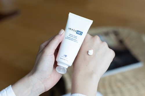 Więcej niż zmarszczki - jak marka Image Skincare redefiniuje pielęgnację dojrzałej skóry?