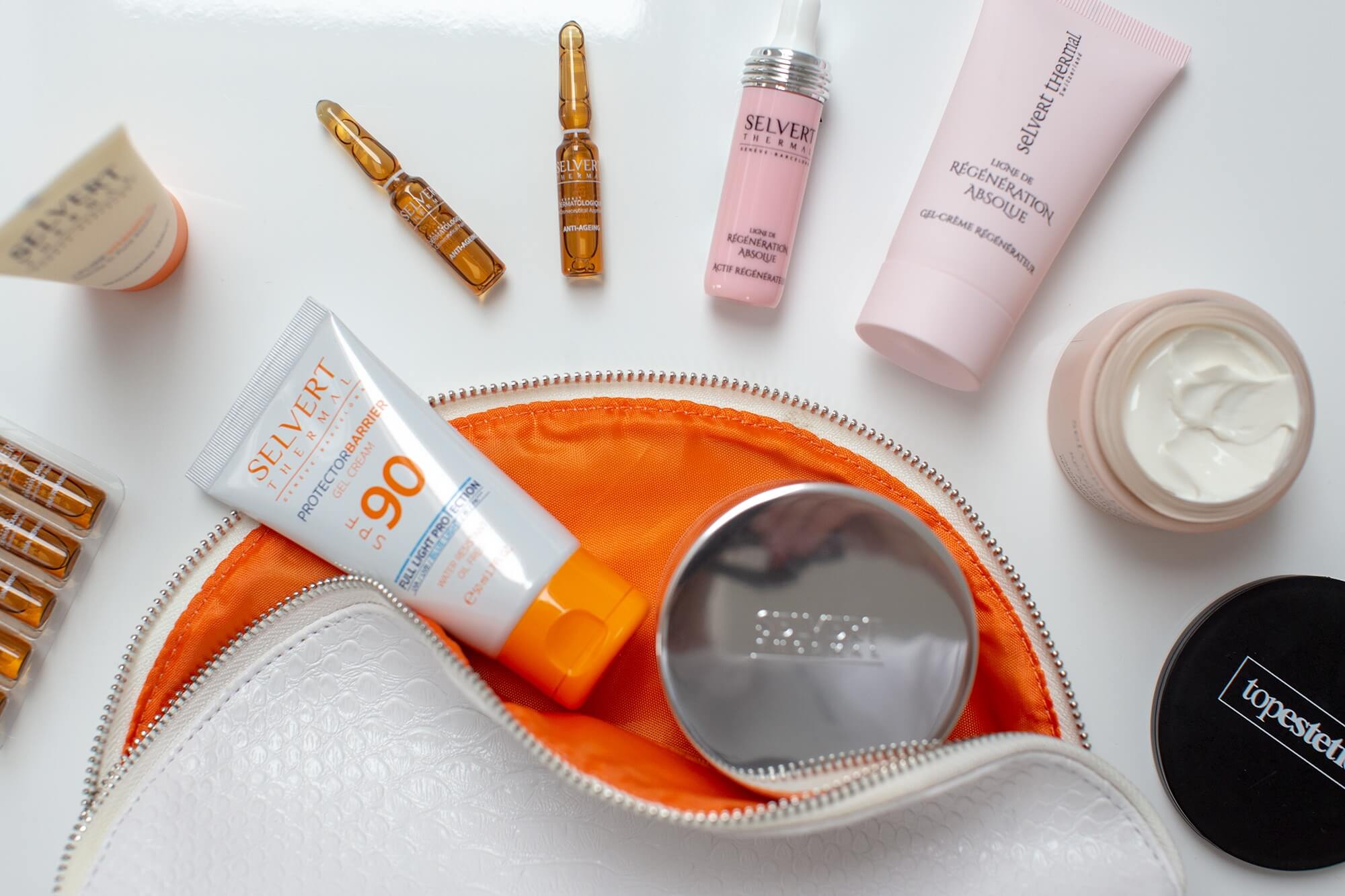 Selvert Thermal Active Regenerator With Snail Protein Extract Koncentrat regenerujący z ekstraktem wydzieliny ślimaka 5 mlSelvert Thermal Ultra Protector Barrier Cream SPF 90 Krem z barierą ochronną SPF90 50 mlSelvert Thermal Regenerating Gel-Cream With Snail Protein Extract Żel-krem regenerujący z wyciągiem z białka ślimaka 50 ml