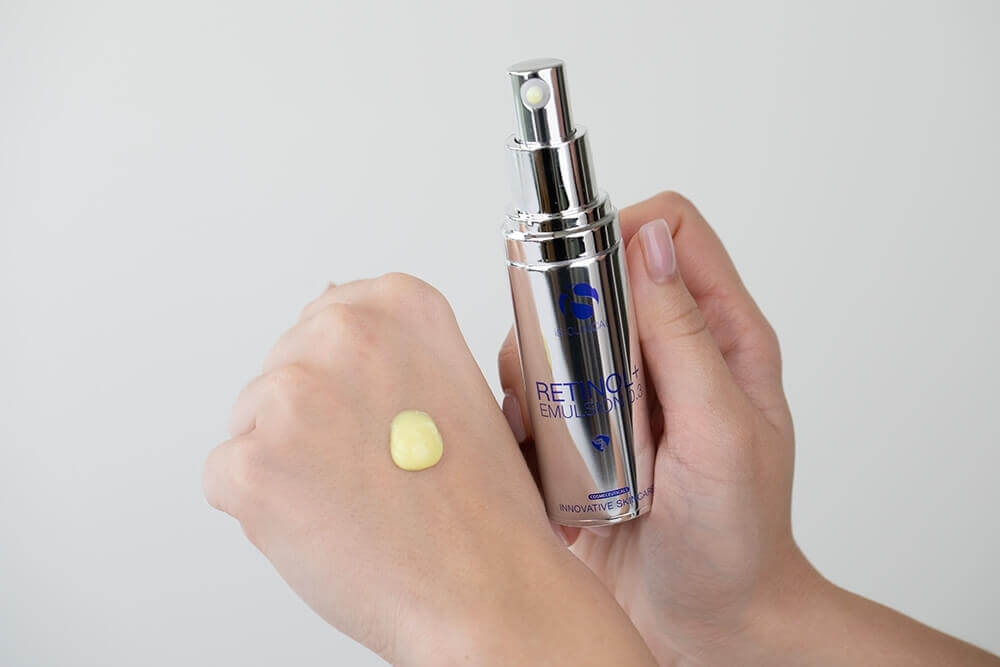 iS Clinical Retinol+ Emulsion 0.3 Emulsja regenerująca z retinolem 30g