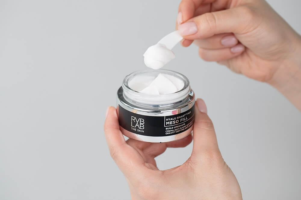 RVB LAB Make Up Gravity Defying Anti - Wrinkle Cream Remodelujący i antygrawitacyjny krem do twarzy 50 ml
