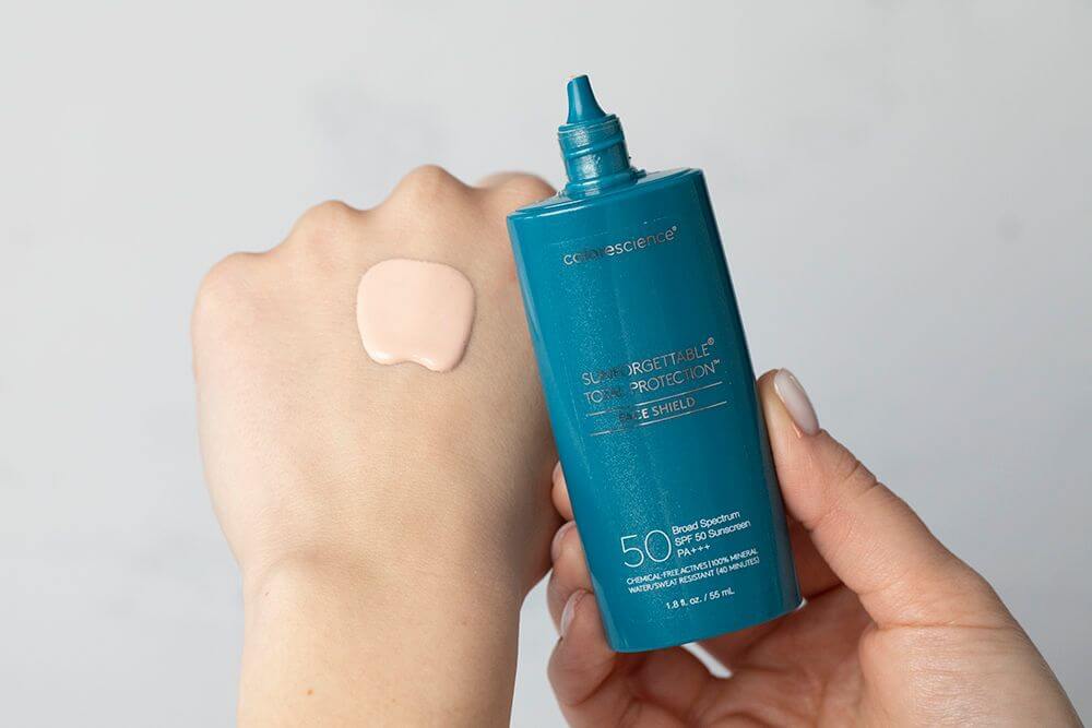 Colorescience Sunforgettable Total Protection Face Shield SPF 50 Minerały w emulsji do twarzy ( kolor Classic ) 55 ml