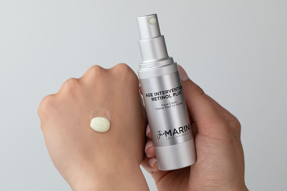 Jan Marini Age Intervention® Retinol Plus Przeciwstarzeniowy krem z retinolem 28 g
