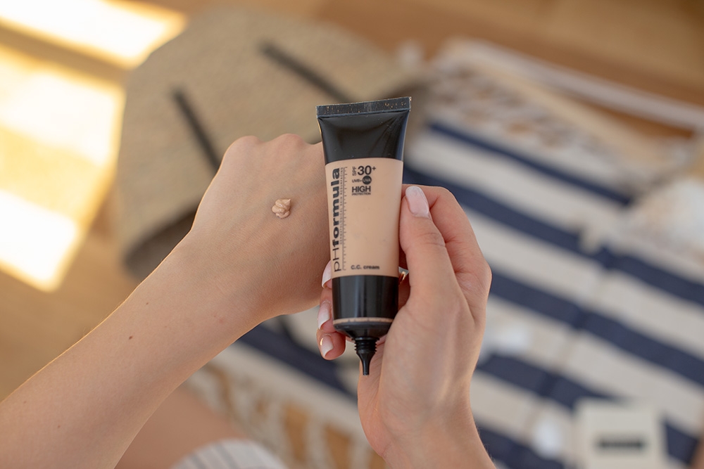 pHformula C.C. Cream SPF 30 PA+++ Medium Krem barwiony ochronny z witaminą C 50 ml