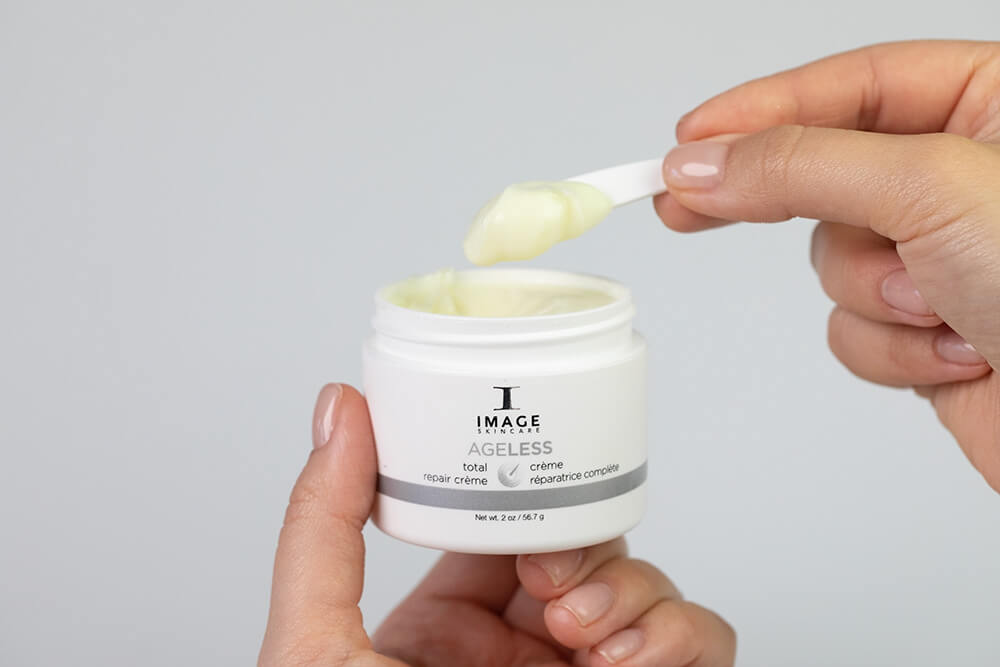 Image Skincare Total Repair Creme Liftingujący i komfortowy krem na noc 56,7 g