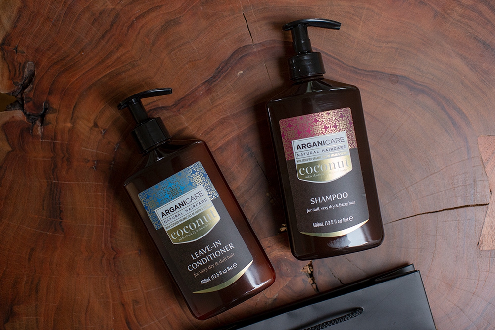 Arganicare Coconut Leave In Conditioner Odżywka bez spłukiwania do bardzo suchych i matowych włosów 400 mlArganicare Coconut Shampoo Szampon do bardzo suchych włosów z efektem puszenia 400 ml