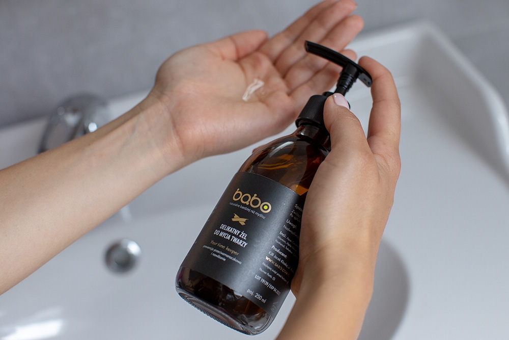 Babo Delikatny Żel do Mycia Twarzy Prewencja przeciwzmarszczkowa i nawilżanie 250 ml