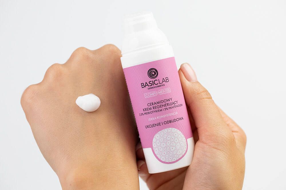 BasicLab Ukojenie I Odbudowa Ceramidowy krem regenerujący z 5% prebiotykiem i 3% pantenolem 50 ml