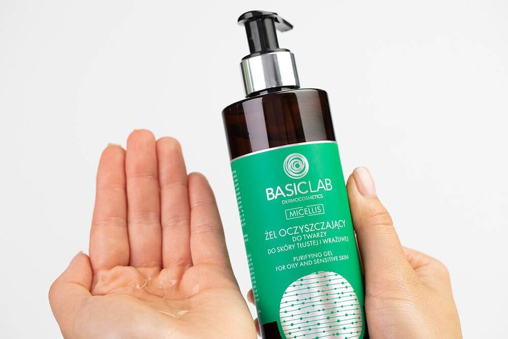BasicLab Purifying Gel, Oily and Sensitive Skin Żel oczyszczający do twarzy, skóra tłusta i wrażliwa 300 ml
