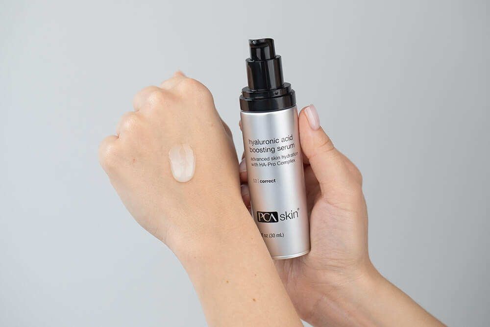 PCA Skin Hyaluronic Acid Boosting Serum Serum o właściwościach intensywnie nawilżających 28 g