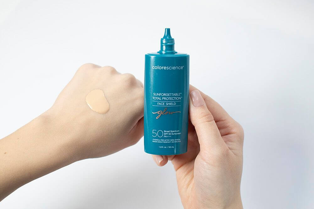 Colorescience Sunforgettable Total Protection Face Shield SPF 50 Minerały w emulsji do twarzy SPF50 (kolor Glow) 55 ml