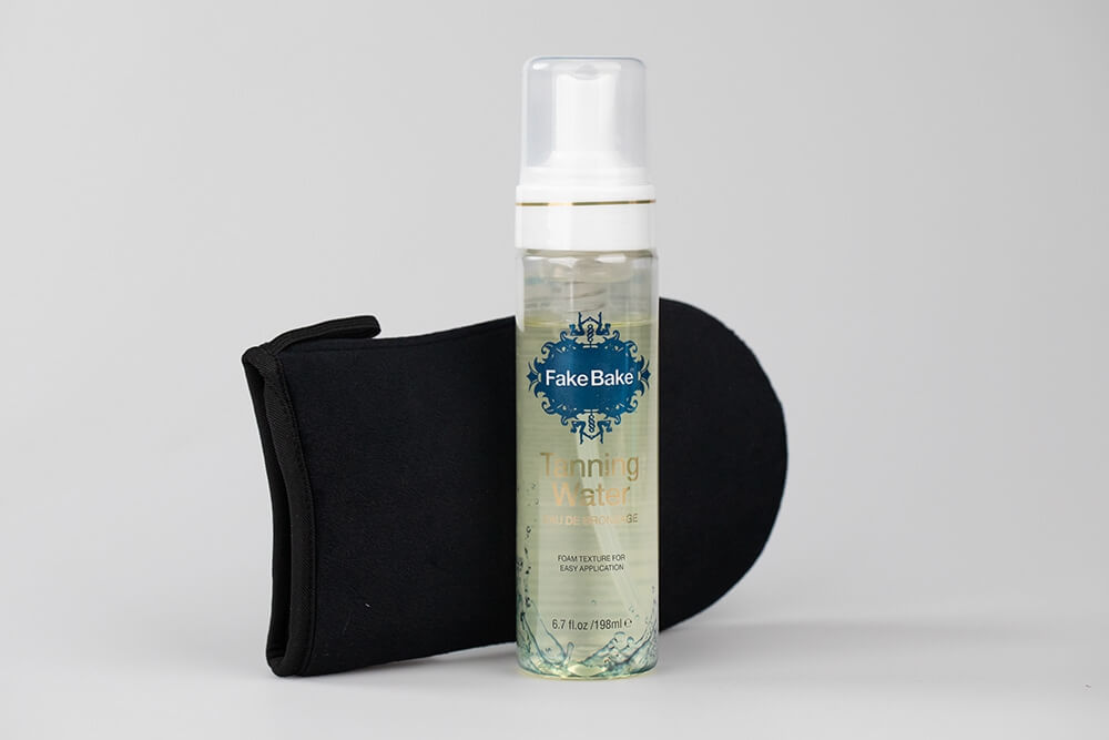 Fake Bake Tanning Water Samoopalacz w piance z rękawicą do aplikacji 198 ml
