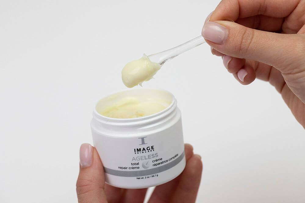 Image Skincare Total Repair Creme Liftingujący i komfortowy krem na noc 56,7 g