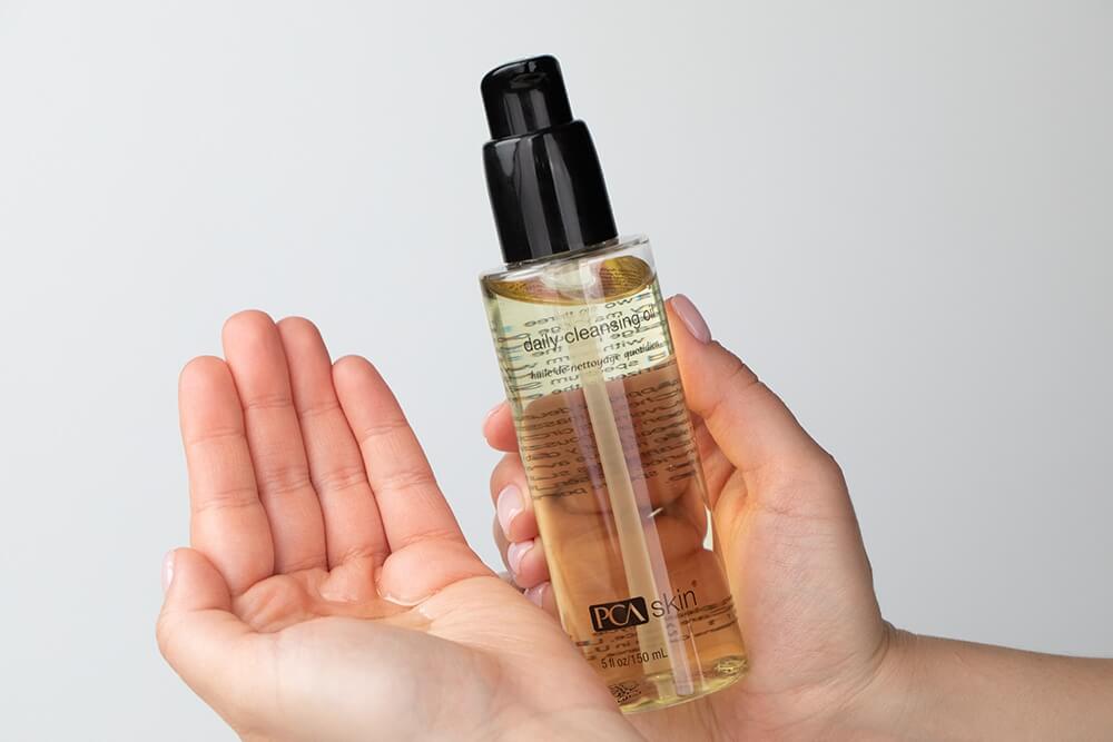 PCA Skin Daily Cleansing Oil Delikatny olejek do wstępnego oczyszczania skóry 150 ml