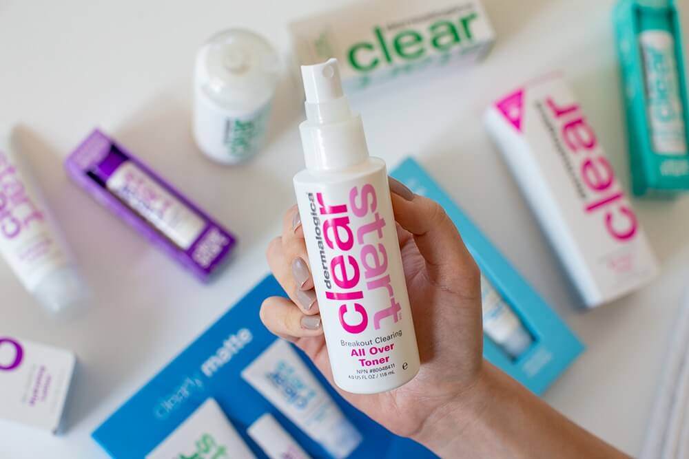 Dermalogica Breakout Clearing All Over Toner Tonik-mgiełka odświeżająca, matująca i łagodząca dla młodych cer 118 ml