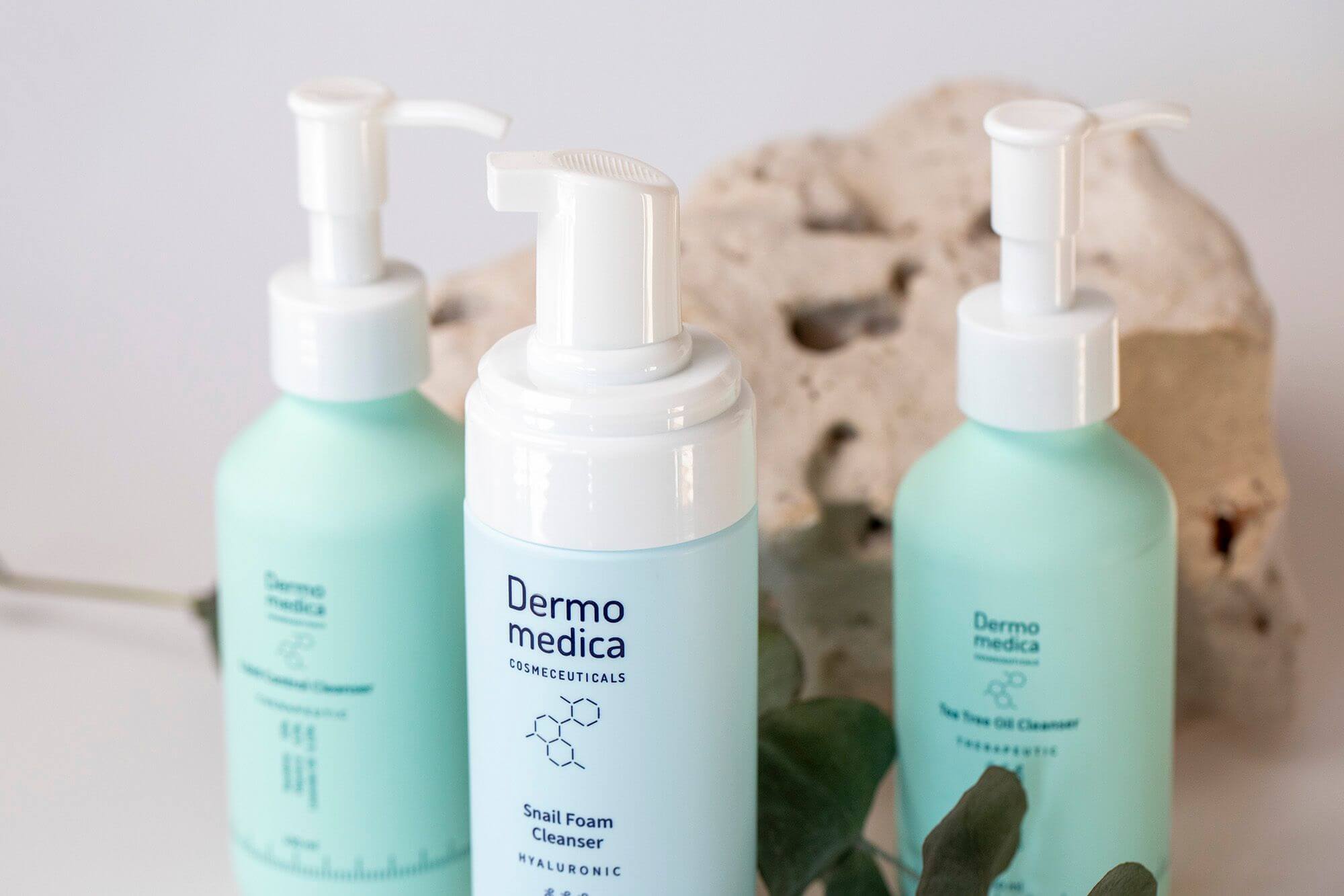 Dermomedica Snail B5 Foam Cleanser Pianka oczyszczająca 150 mlDermomedica Tea Tree Oil Cleanser Olejek myjący ze skwalanem, olejkiem z drzewa herbacianego i olejkiem lawendowym 150 ml