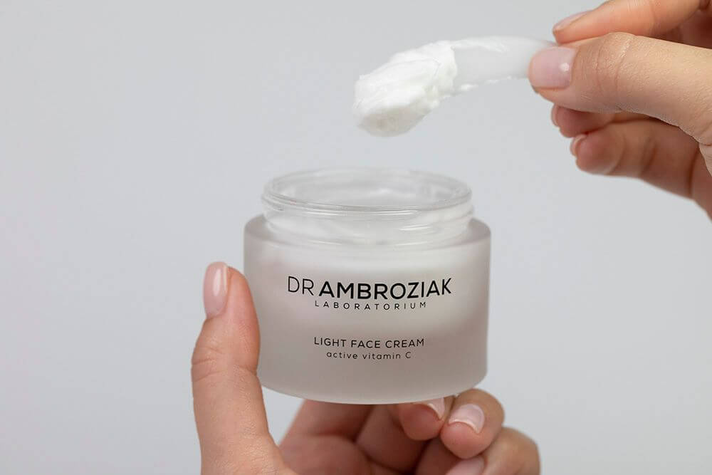 Dr Ambroziak Light Face Cream Krem nawilżający na dzień 50 ml