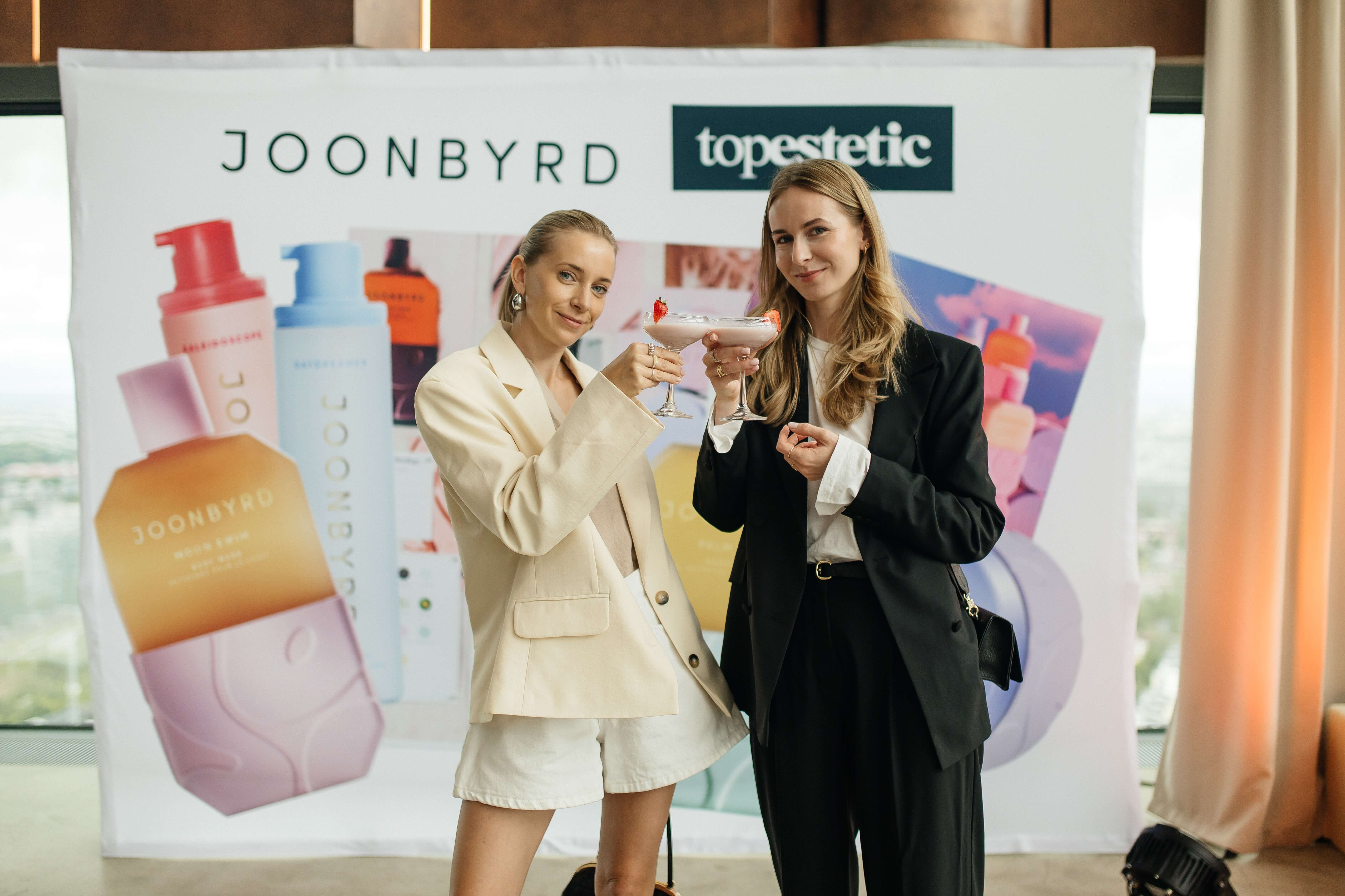 Event Topestetic i marki Joonbyrd