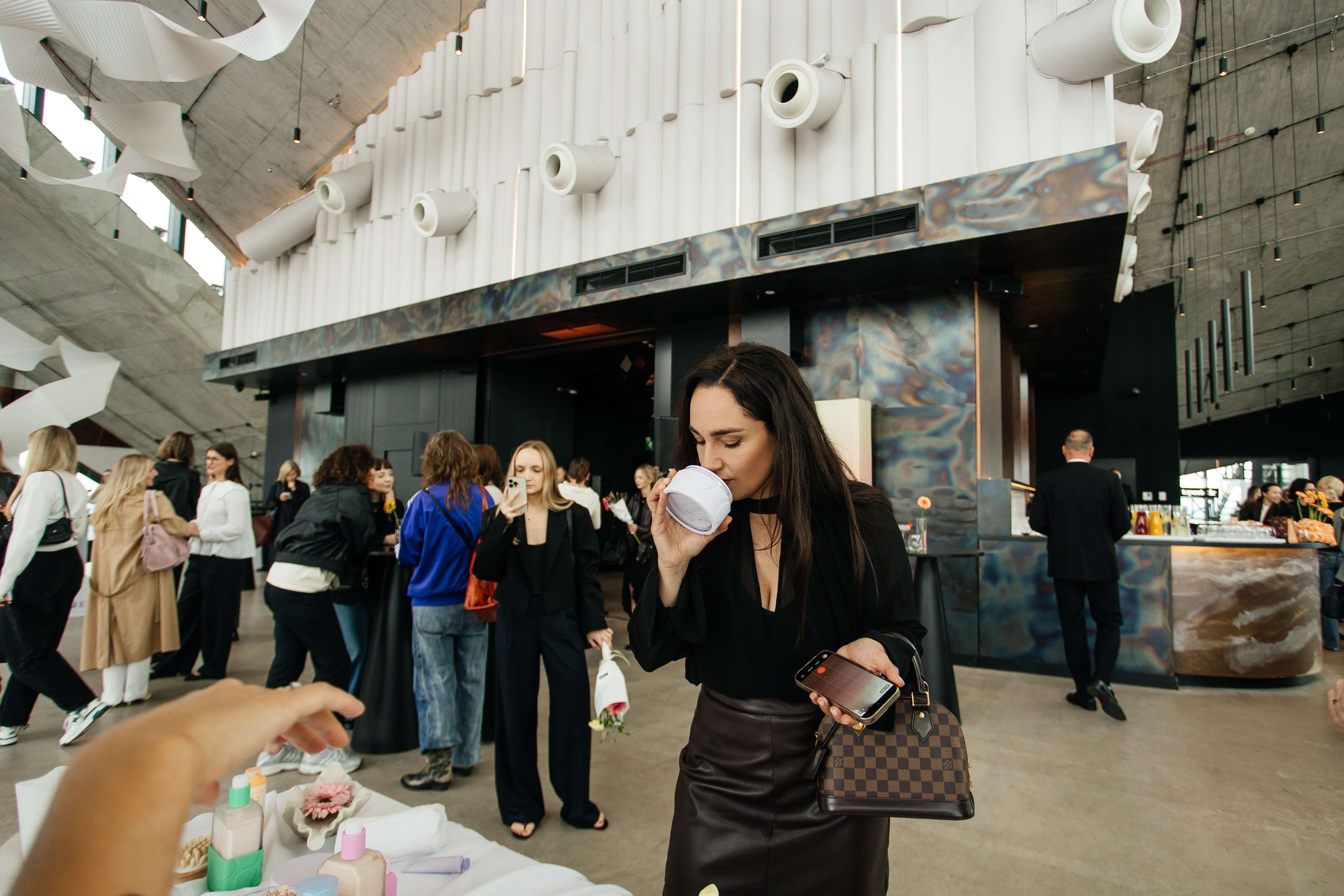 Event Topestetic i marki Joonbyrd