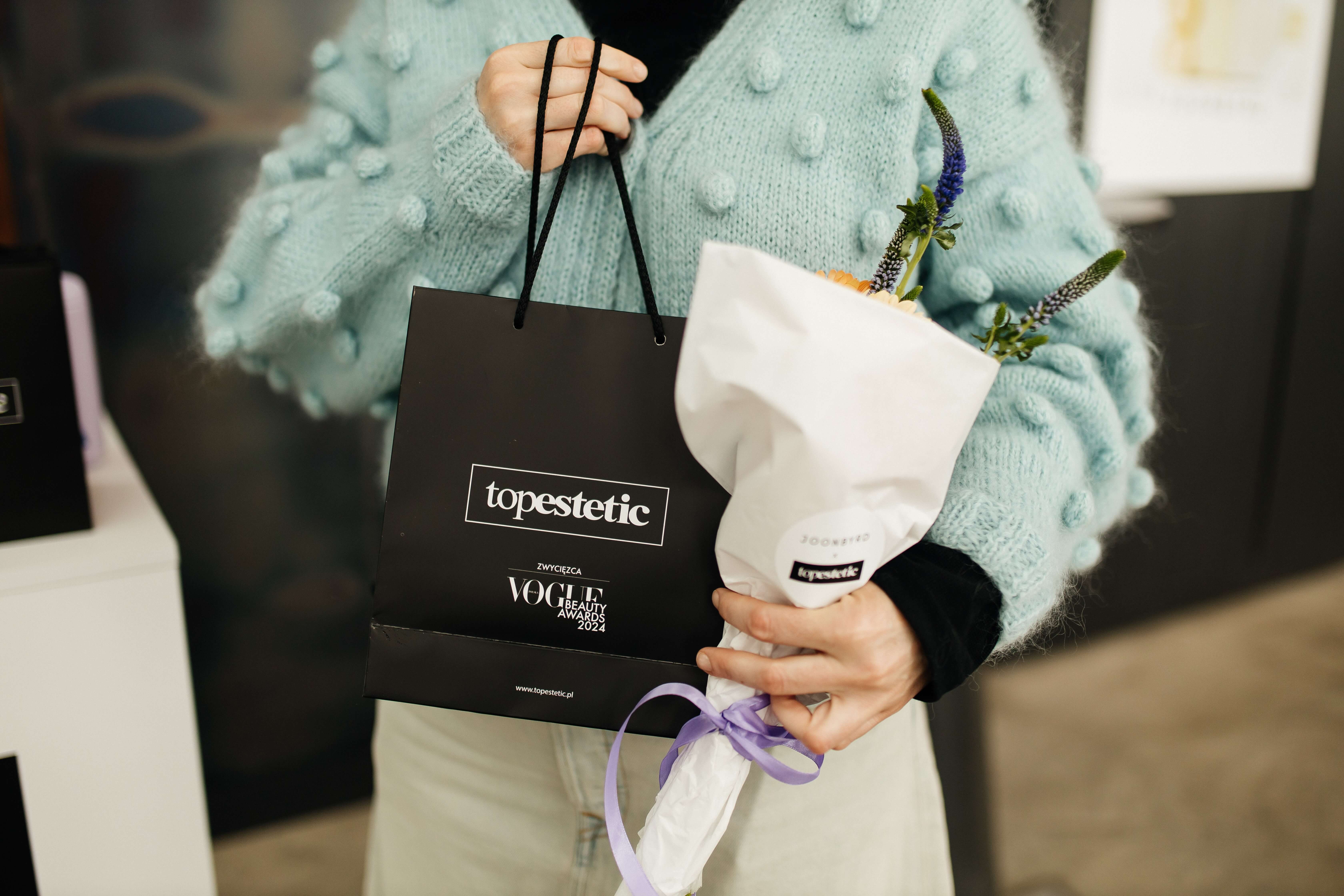 Event Topestetic i marki Joonbyrd