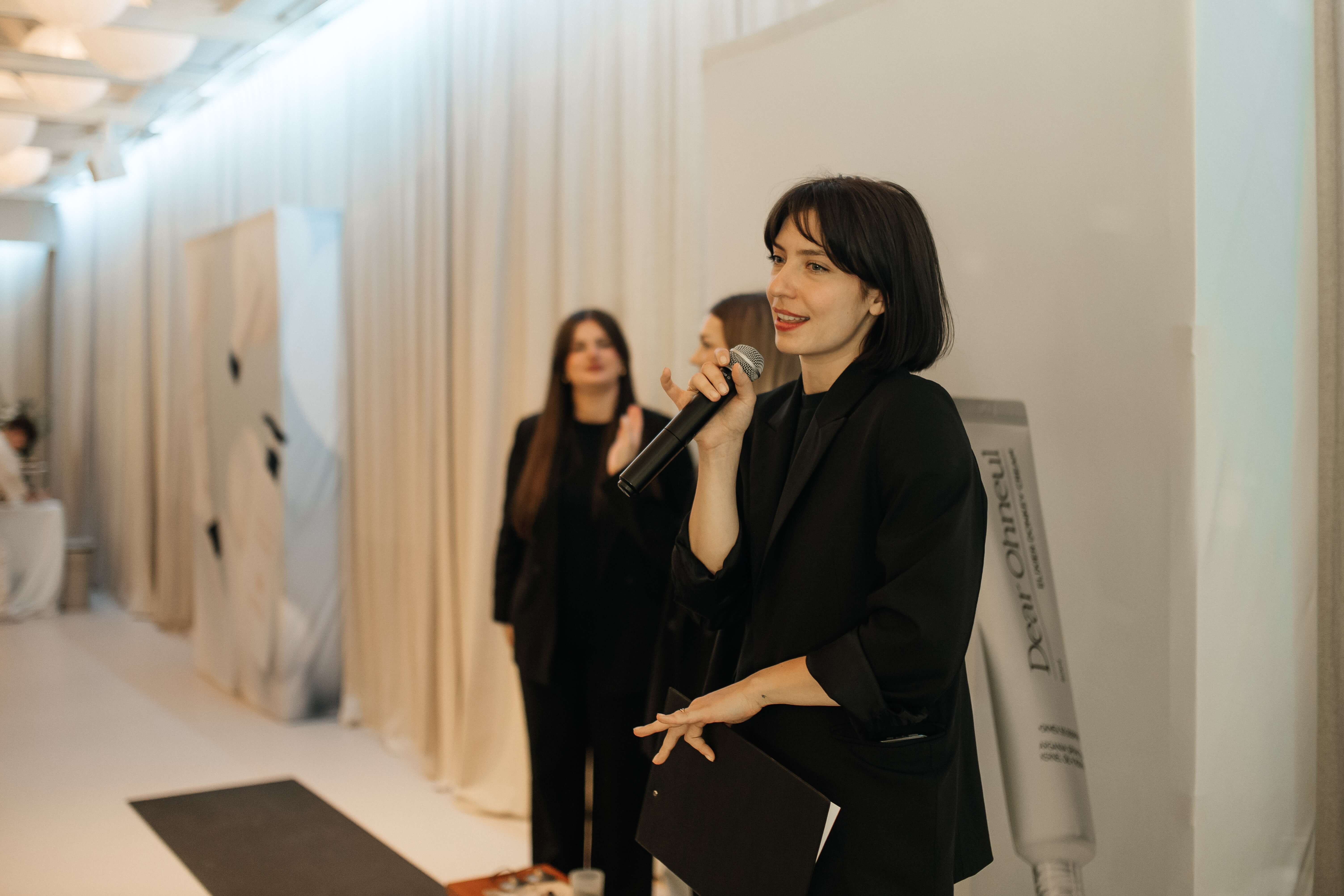 Event Topestetic i Skymilk i Dear Ohneu