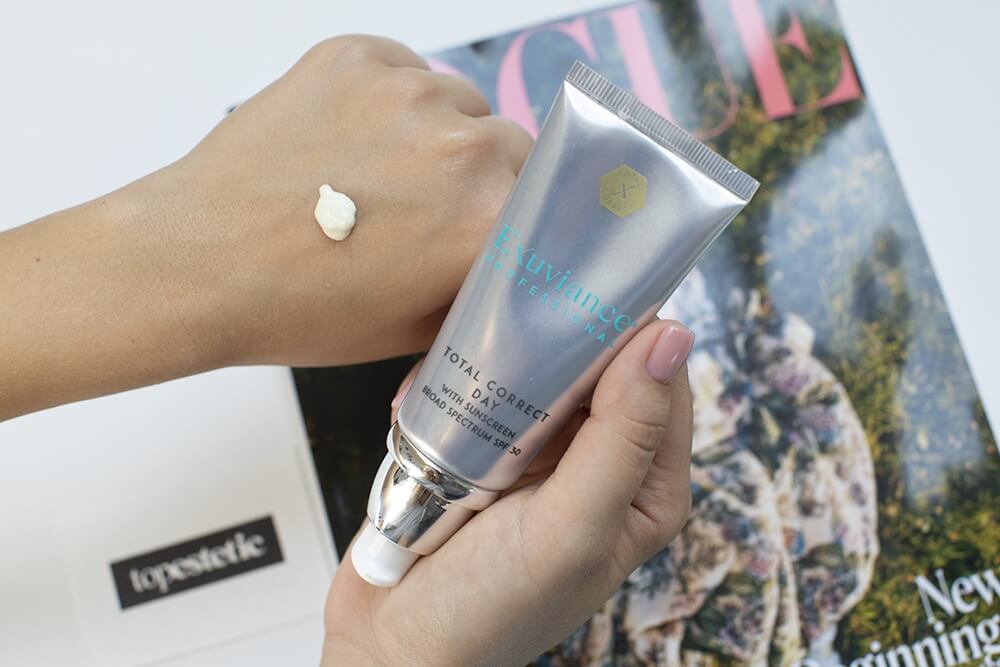 Exuviance Total Correct Day Przeciwzmarszczkowy krem na dzień z SPF 30 50 g