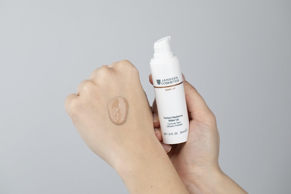 Janssen Cosmetics Perfect Radiance Make Up Podkład do perfekcyjnego rozświetlenia skóry (Kolor 02) 30 ml