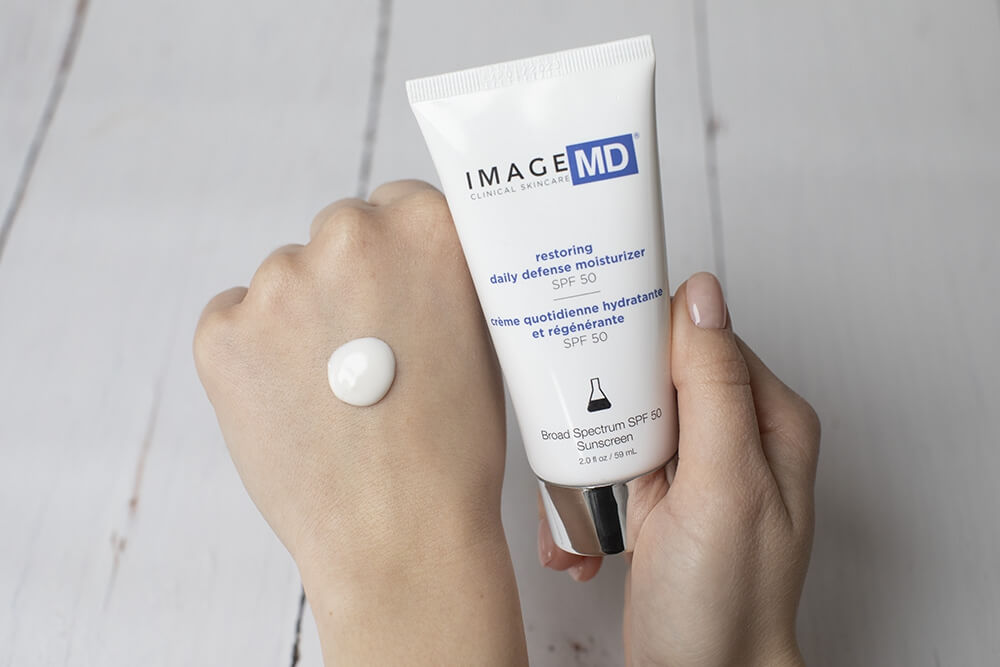 Image Skincare Restoring Daily Defense Moisturizer SPF 50 Krem ochronno-nawilżający 57 g