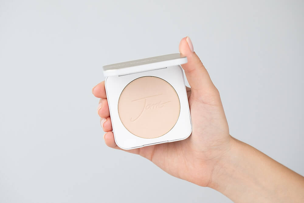 Jane Iredale PurePressed Base Mineral Foundation SPF 20 Refill Mineralny puder prasowany - Wkłady 9,9 g (kolor Bisque)