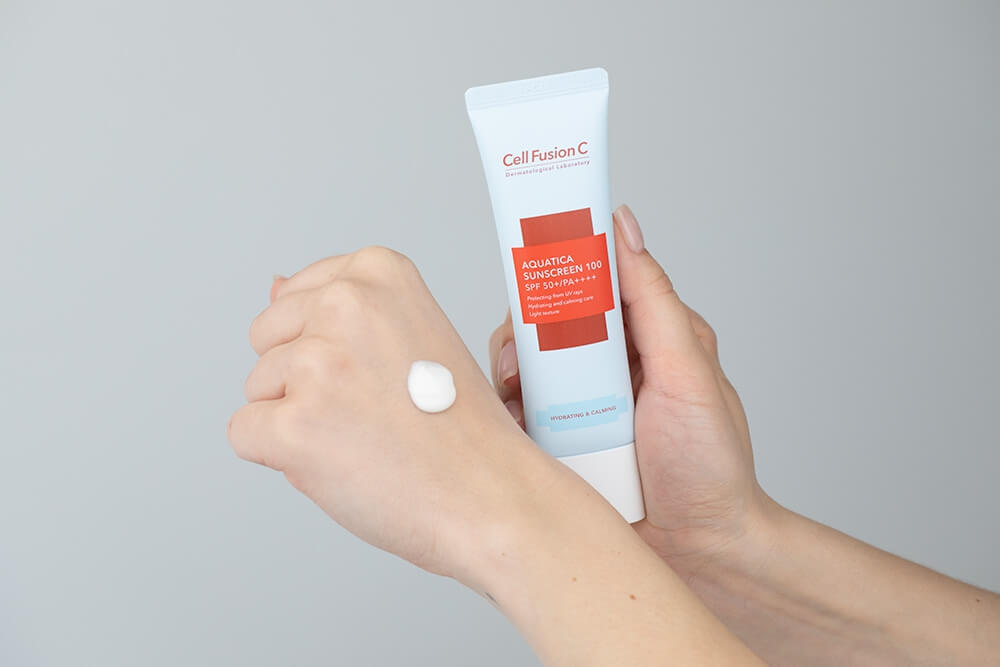 Cell Fusion C Aquatica Sunscreen 100 SPF 50+ / PA ++++ Wyciszający i nawilżający krem z fotoprotekcją 50 ml