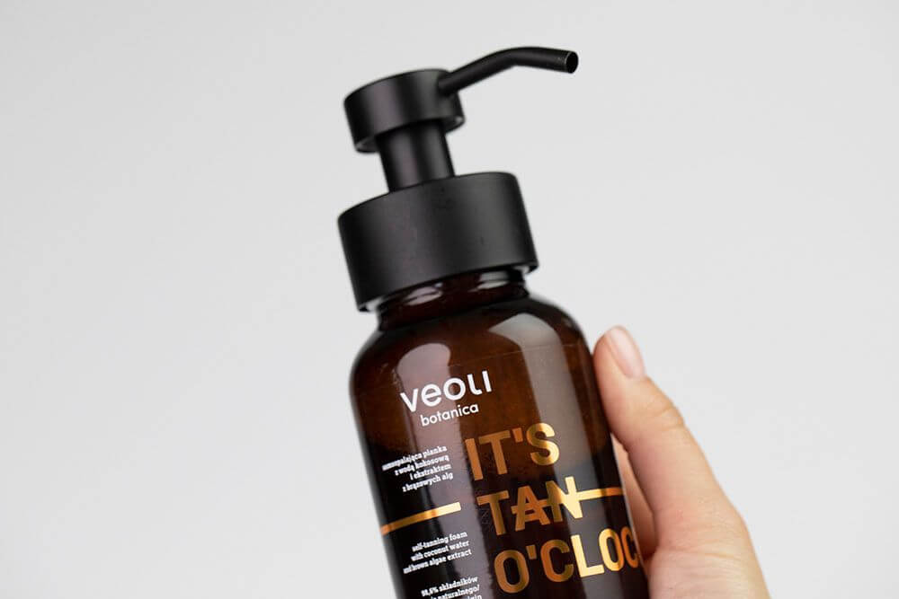 Veoli Botanica It’s Tan O’Clock Samoopalająca pianka z wodą kokosową i ekstraktem z brązowych alg 240 ml