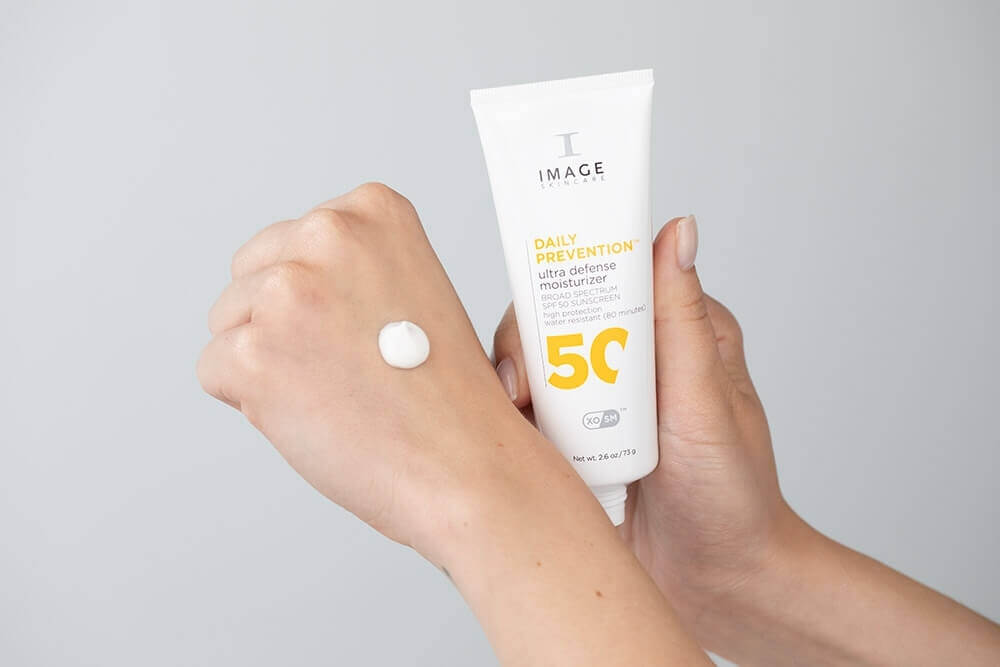 Image Skincare Ultra Defense Moisturizer SPF 50 Krem z najwyższym faktorem ochronnym, również dla cer wrażliwych 73 g