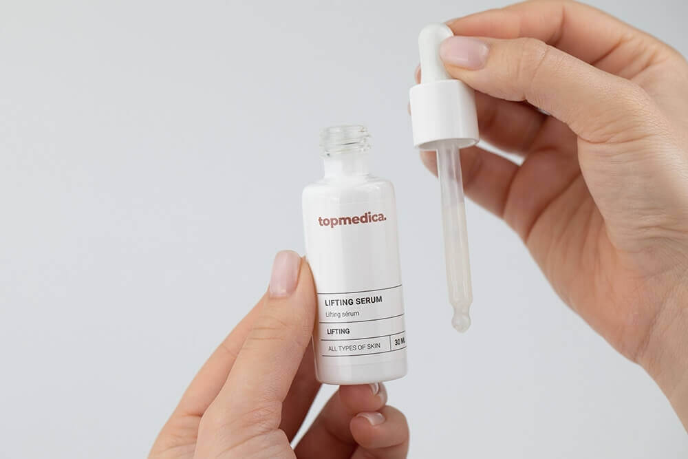 topmedica Lifting Serum Emulsyjne serum liftingujące z DMAE i Kompleksem ujędrniającym 30 ml