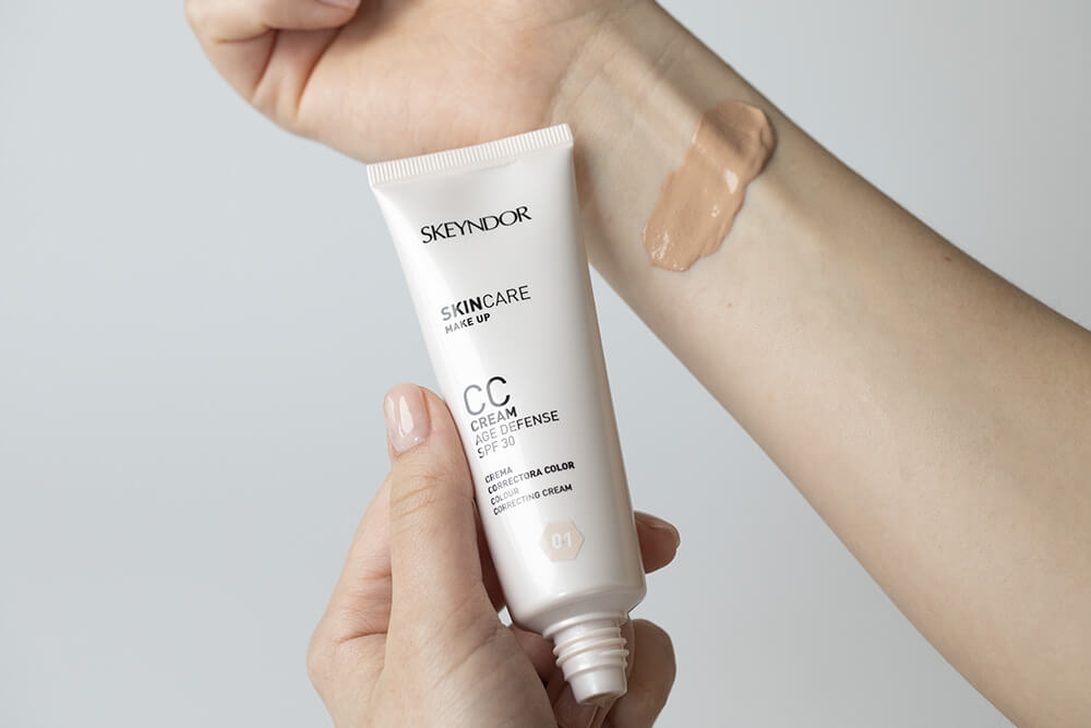 Skeyndor CC Cream SPF 30 Krem CC (kolor 01) 40 ml
