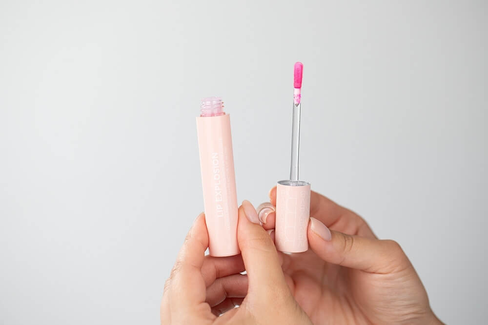 RVB LAB Make Up Lip Explosion Volumizing pH-Reactive Lip Gloss Błyszczyk powiększający usta 2w1 formuła pH ( kolor 48) 5,2 g