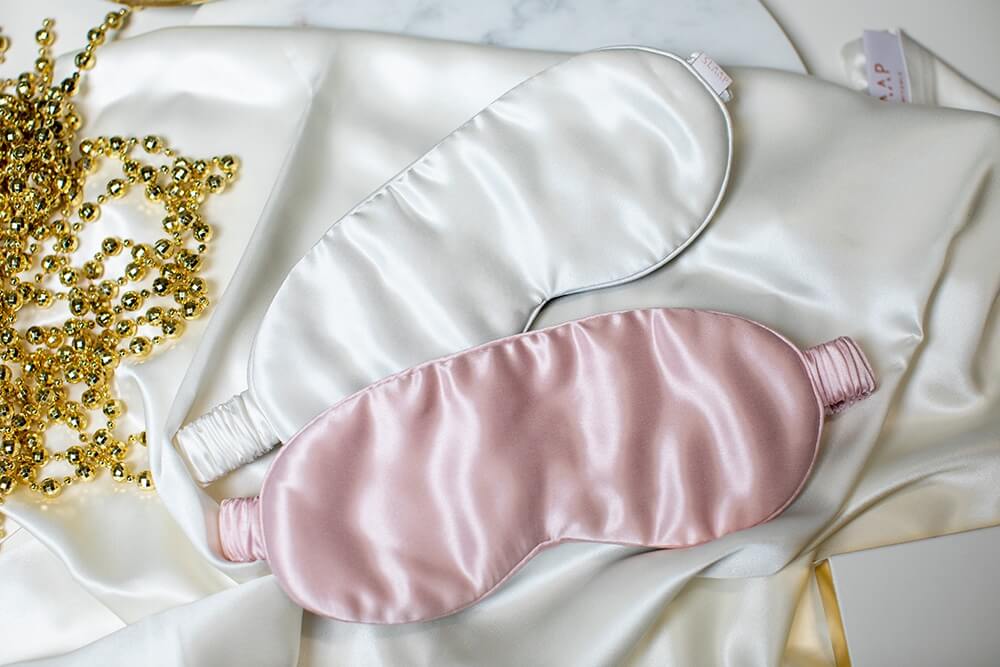 Slaap Silk Mask Rose Jedwabna opaska na oczy do spania (różowa) 1 szt.Slaap Silk Mask White Jedwabna opaska na oczy do spania (biała) 1 szt.