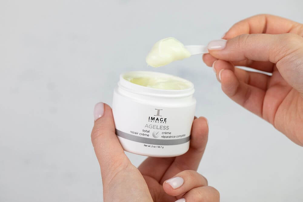 Image Skincare Total Repair Creme Liftingujący i komfortowy krem na noc 56,7 g