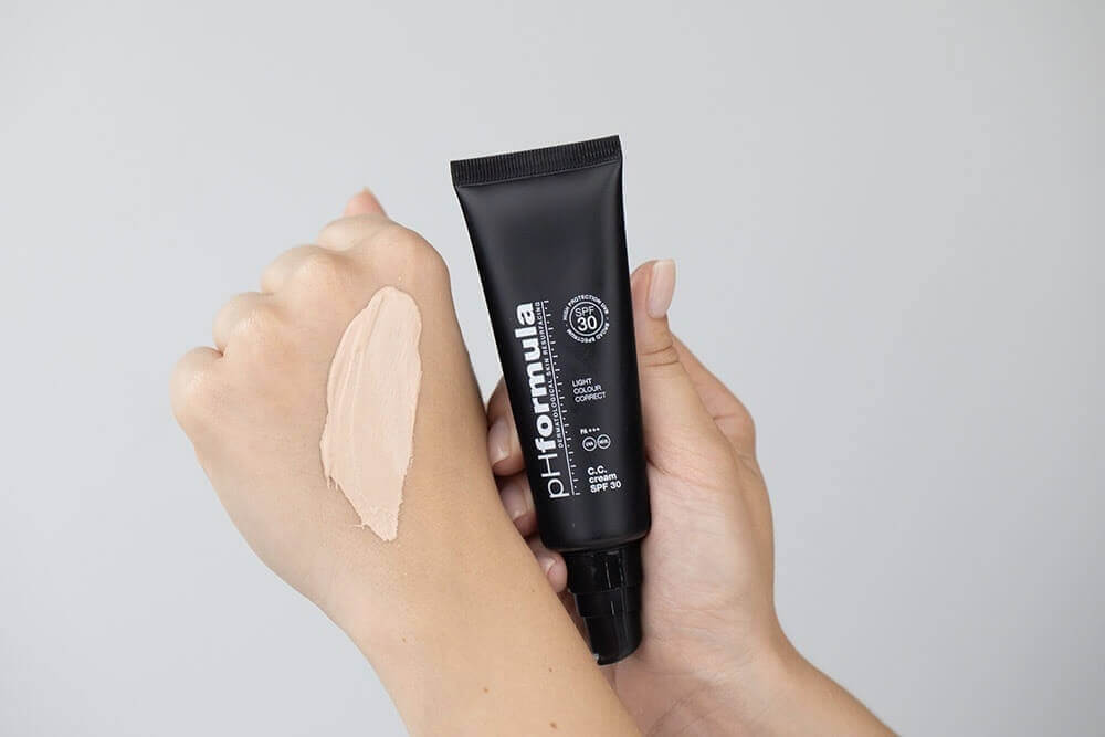 pHformula C.C. Cream SPF 30 PA+++ Light Krem barwiony ochronny z witaminą C 50 ml