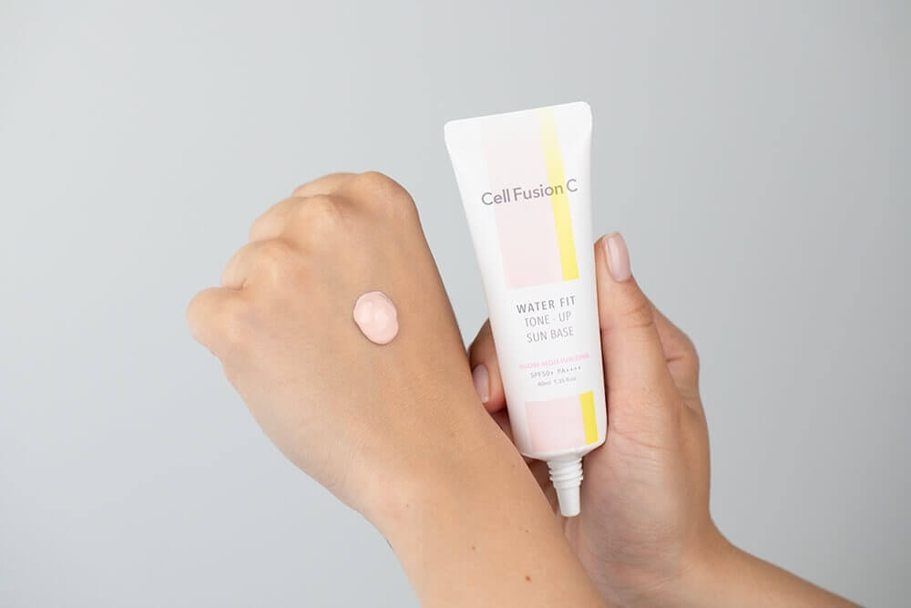 Cell Fusion C Water Fit Sun Base SPF 50+/PA++++ Nawilżająco-wygładzająca baza pod makijaż z bardzo wysoką ochroną przeciwsłoneczną 50 ml