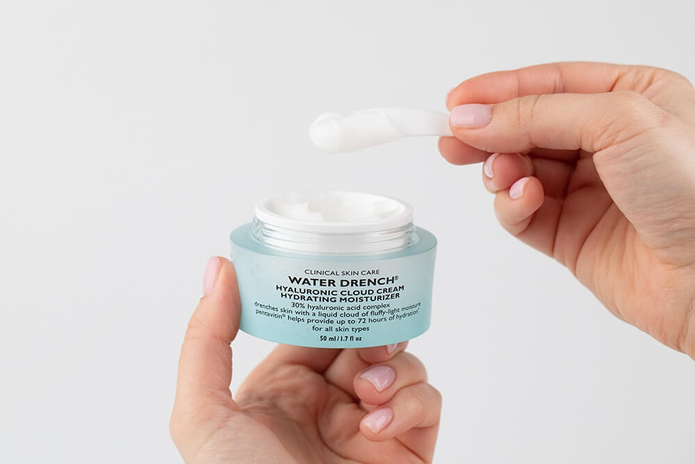 Peter Thomas Roth Hyaluronic Cloud Cream Hydrating Moisturizer Krem nawilżający z kwasem hialuronowym 50 ml