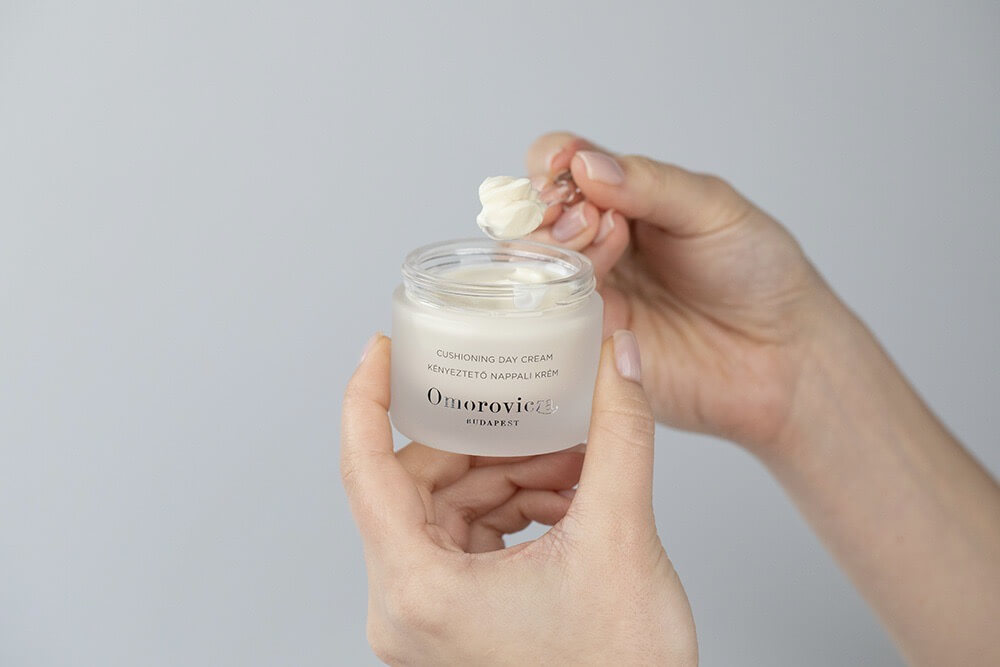 Omorovicza Cushioning Day Cream Rewitalizujący krem na dzień 50 ml