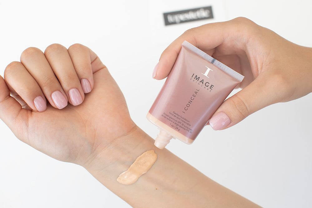Image Skincare I Conceal Flawless Foundation Porcelain Odcień najjaśniejszy 28 g