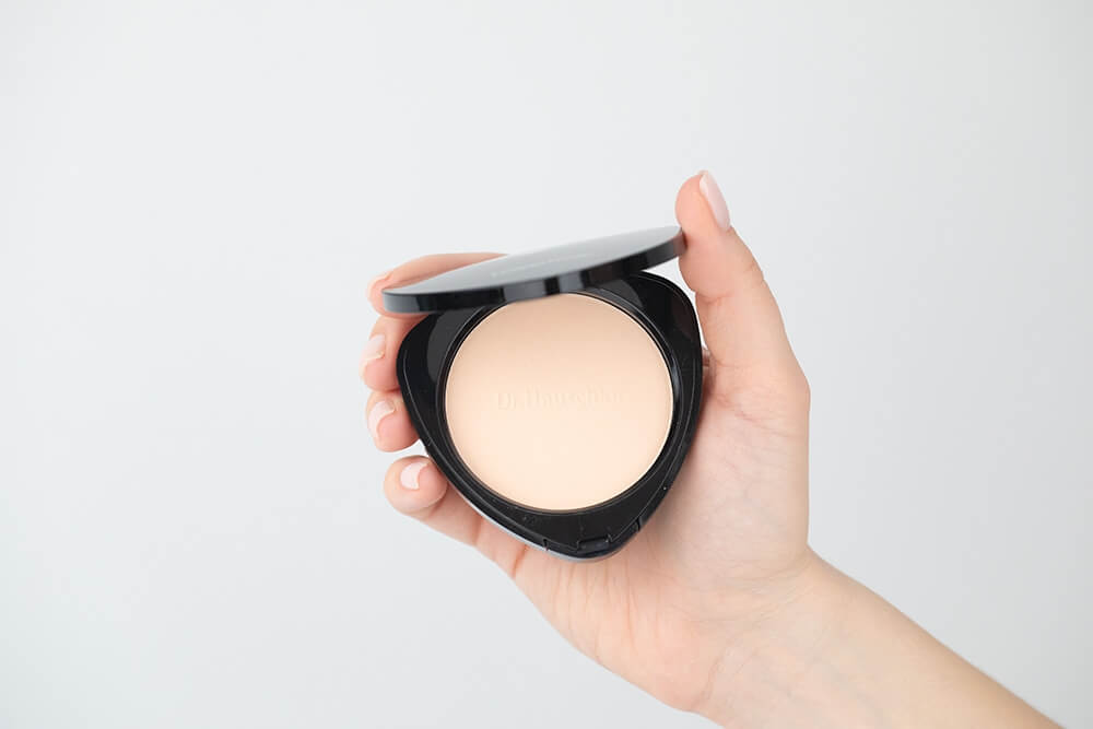 Dr Hauschka Compact Powder Puder kompaktowy transparentny 8g
