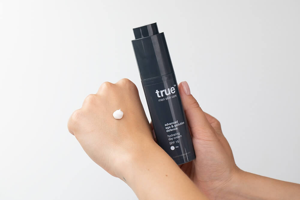 True Hydrating Day Cream SPF 15 For Men Nawilżający krem na dzień dla mężczyzn 50 ml