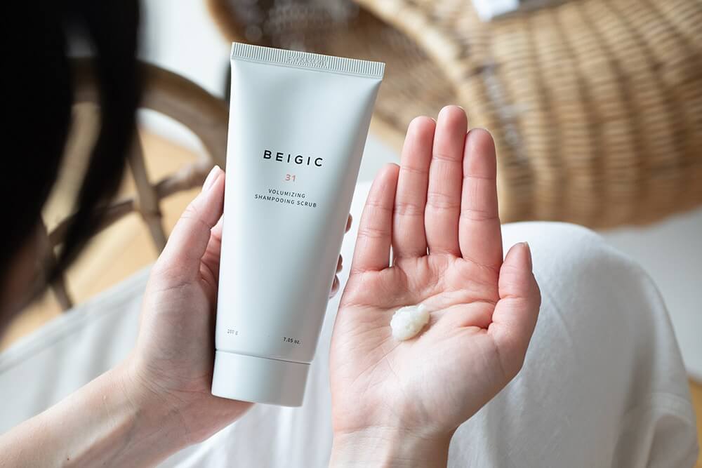 Beigic Volumizing Shampooing Scrub Myjący i dodający objętości peeling do skóry głowy 200 g