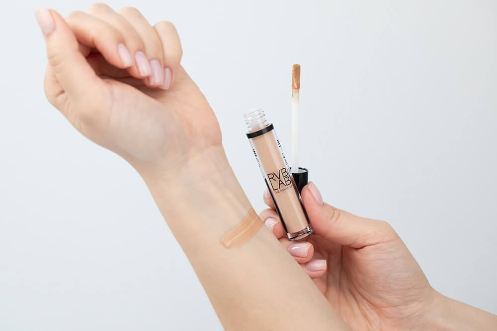 RVB LAB Make Up HD Lifting Effect Concealer Korektor z efektem liftingu (nr 12) 3 ml