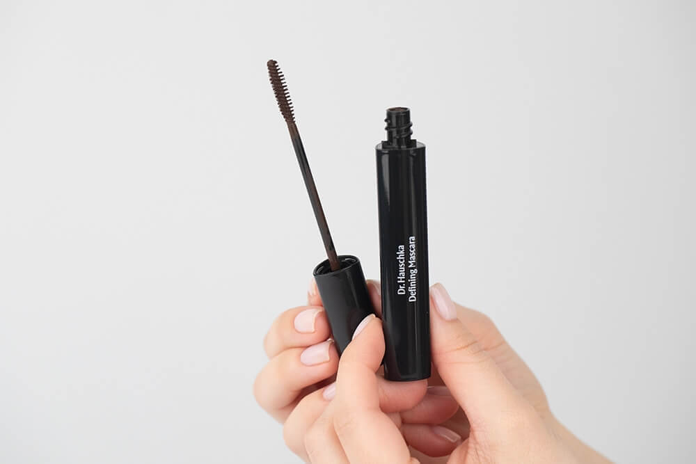 Dr Hauschka Defining Mascara Pogrubiający tusz do rzęs (kolor Brown) 6 ml