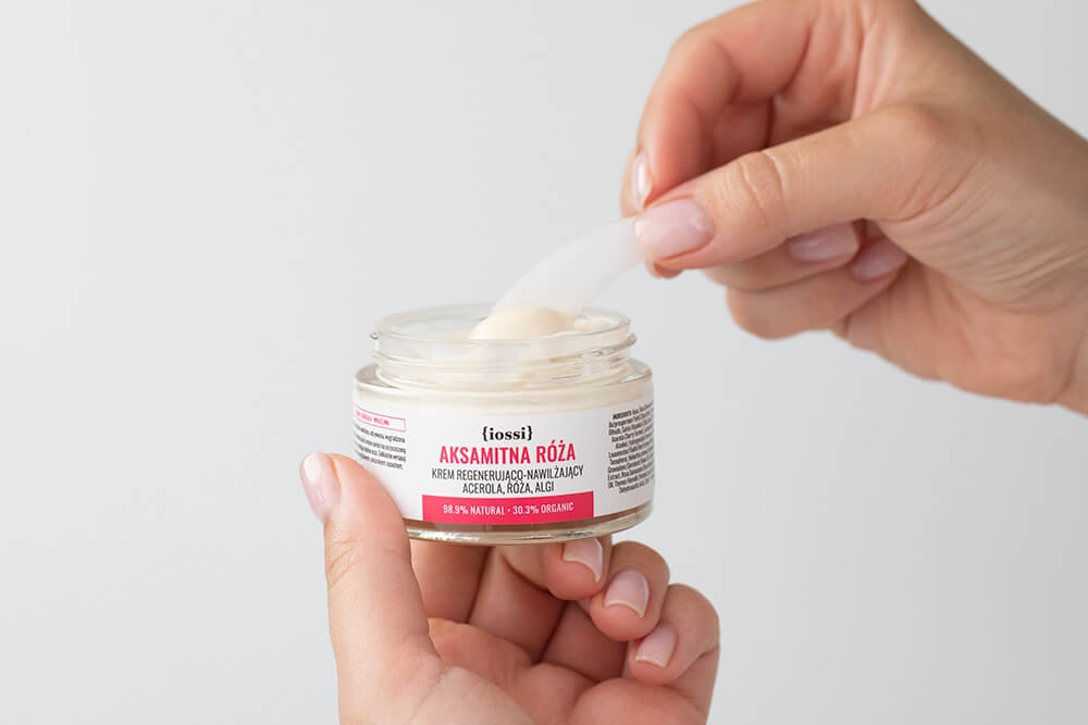 Iossi Aksamitna Róża Krem regenerująco-nawilżający, acerola, róża, algi 50 ml
