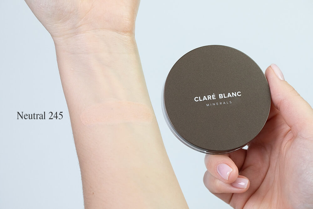 Clare Blanc Neutral 245 Podkład prasowany SPF15 - kolor neutralny/średni (Neutral 245) 11 g