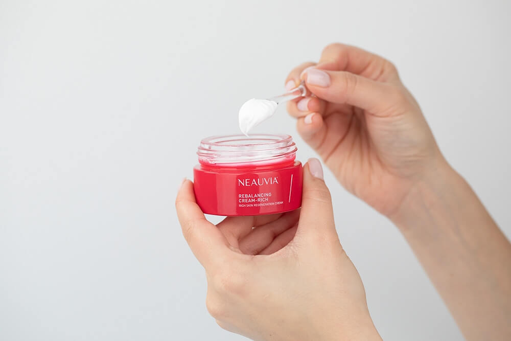 Neauvia Rebalancing Cream Rich Krem pielęgnacyjny o działaniu przeciwzapalnym i regenerującym 50 ml